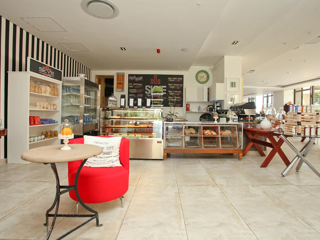 Luxurious Sandton Skye Apartment Exterior photo