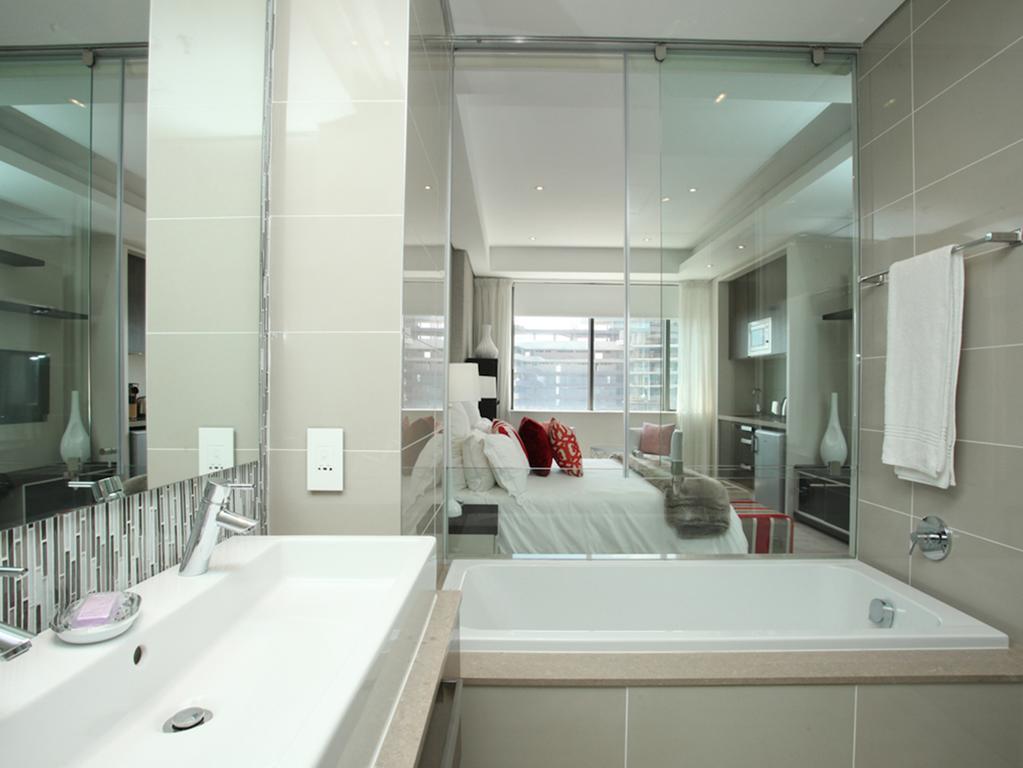 Luxurious Sandton Skye Apartment Exterior photo